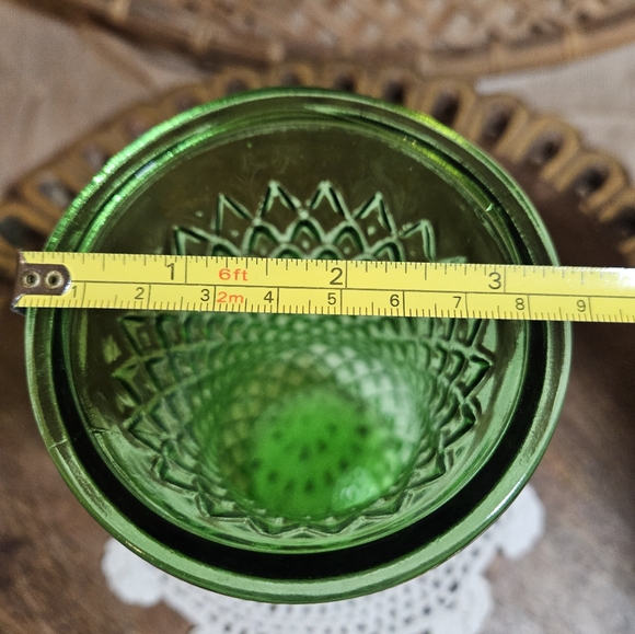 VTG CFG Diamond Pattern Emerald Green Glass Vase - Picture 12 of 13